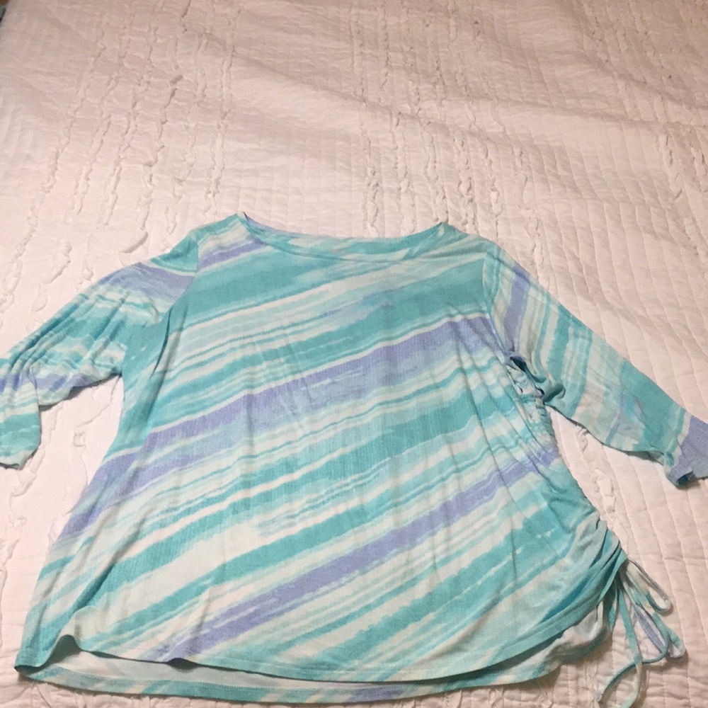 3/4 sleeve, side gathered T